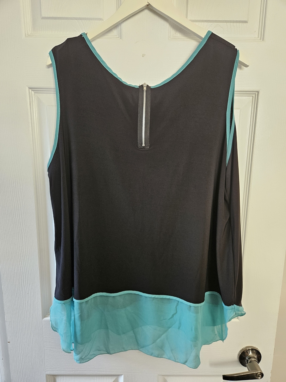 Penningtons Sleeveless Black Top with Teal Trim and Sheer Hem - 3X - Picture 2 of 4
